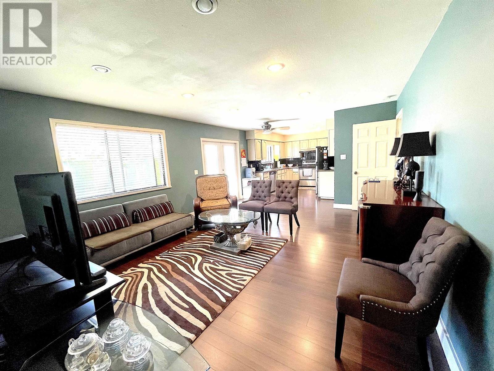 8120 Mirabel Court, Richmond, British Columbia  V7C 4Y2 - Photo 8 - R2821301