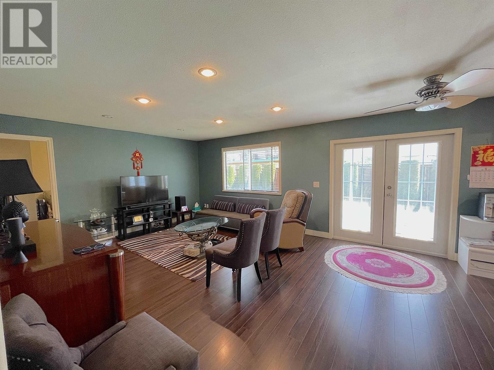 8120 Mirabel Court, Richmond, British Columbia  V7C 4Y2 - Photo 10 - R2821301