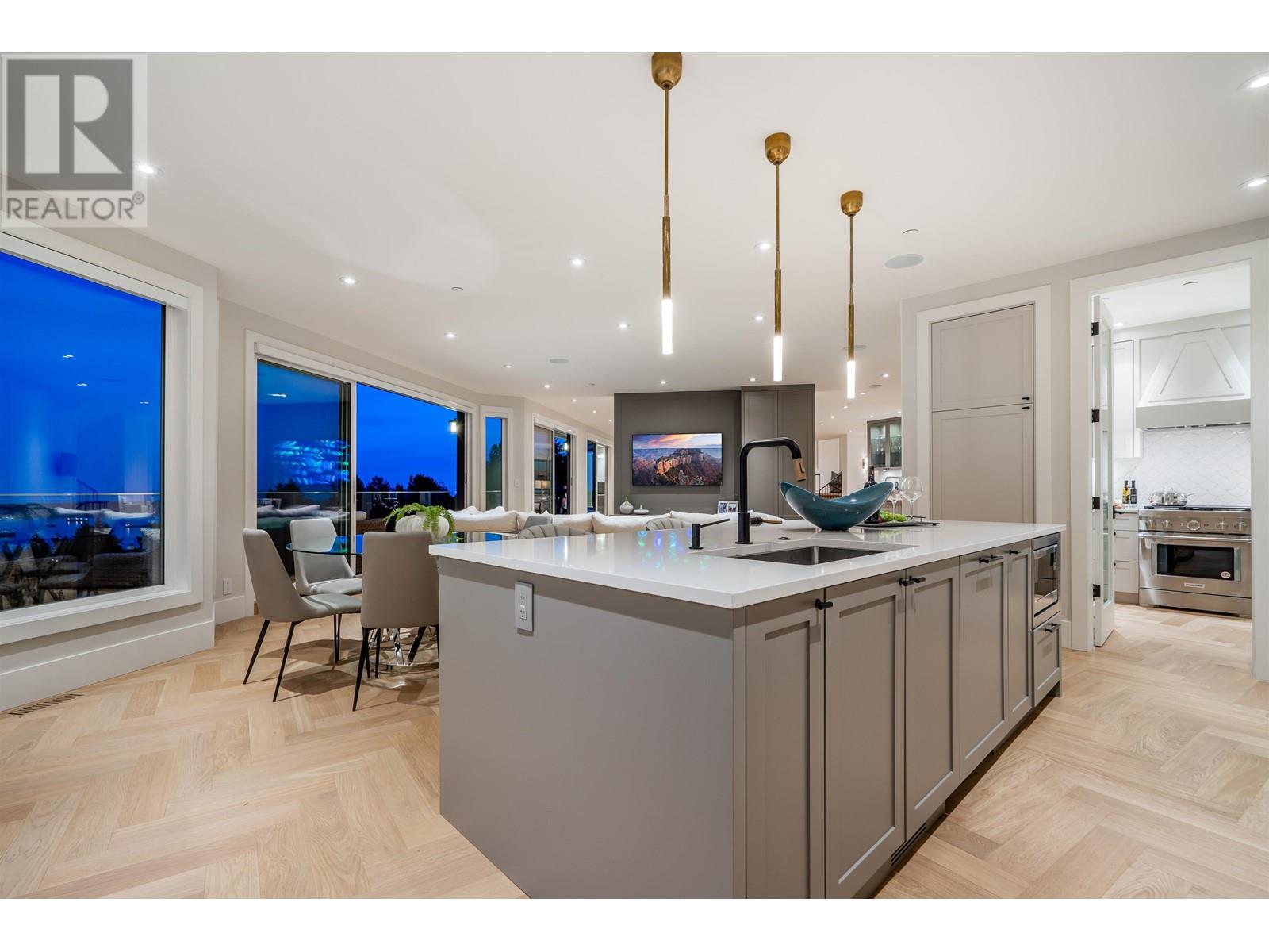 1516 Errigal Place, West Vancouver, British Columbia  V7S 3H1 - Photo 6 - R2814297