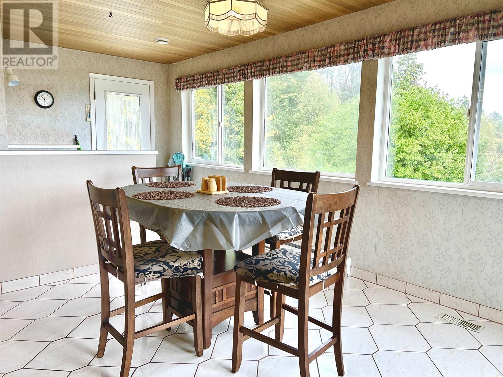 1564 Thompson Road, Langdale, British Columbia  V0N 1V6 - Photo 17 - R2821211