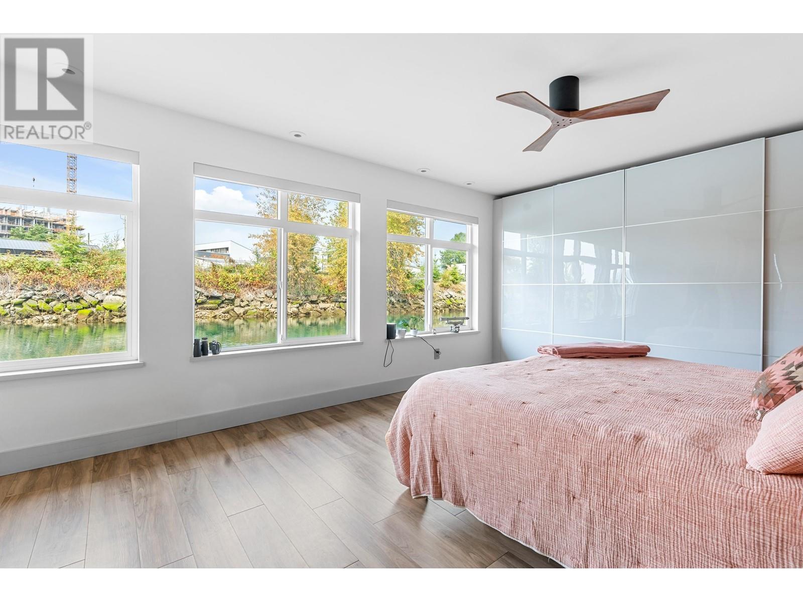 9 415 W Esplanade, North Vancouver, British Columbia  V7M 1A6 - Photo 18 - R2815251