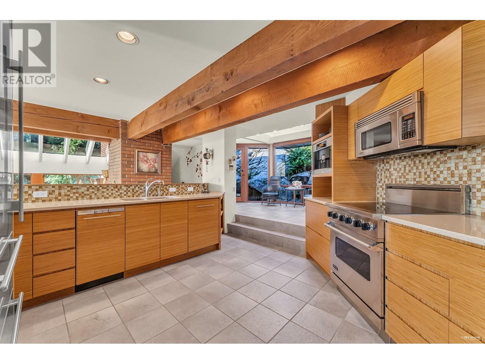 4651 Marine Drive, West Vancouver, British Columbia  V7W 2P1 - Photo 18 - R2821185