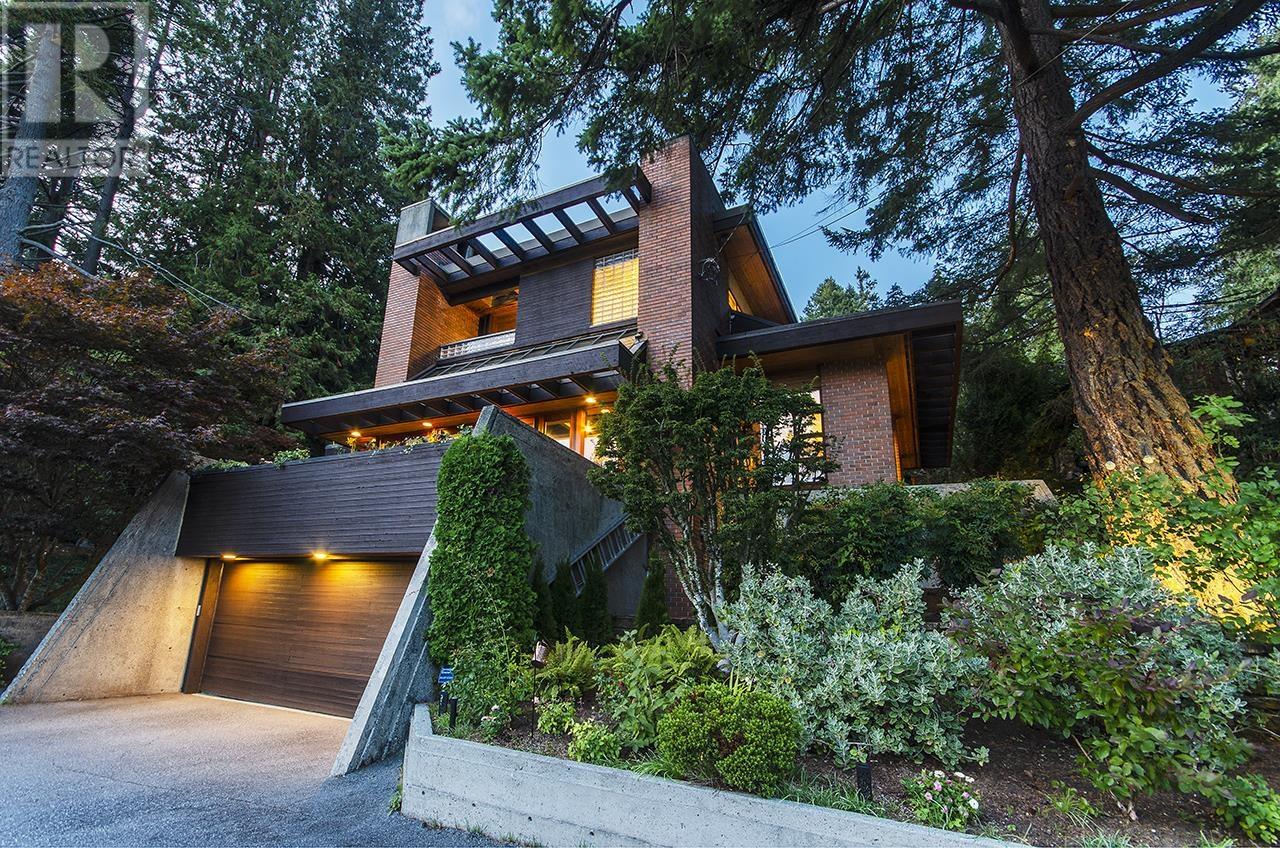 4651 MARINE DRIVE, west vancouver, British Columbia