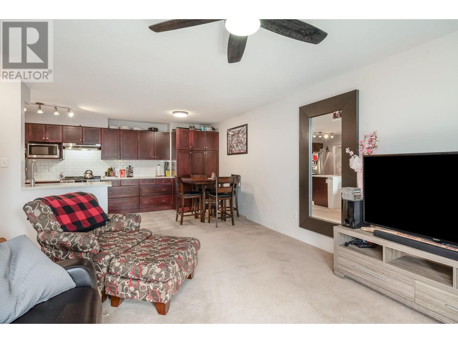 302 1200 Pacific Street, Coquitlam, British Columbia  V3B 6E5 - Photo 4 - R2821316