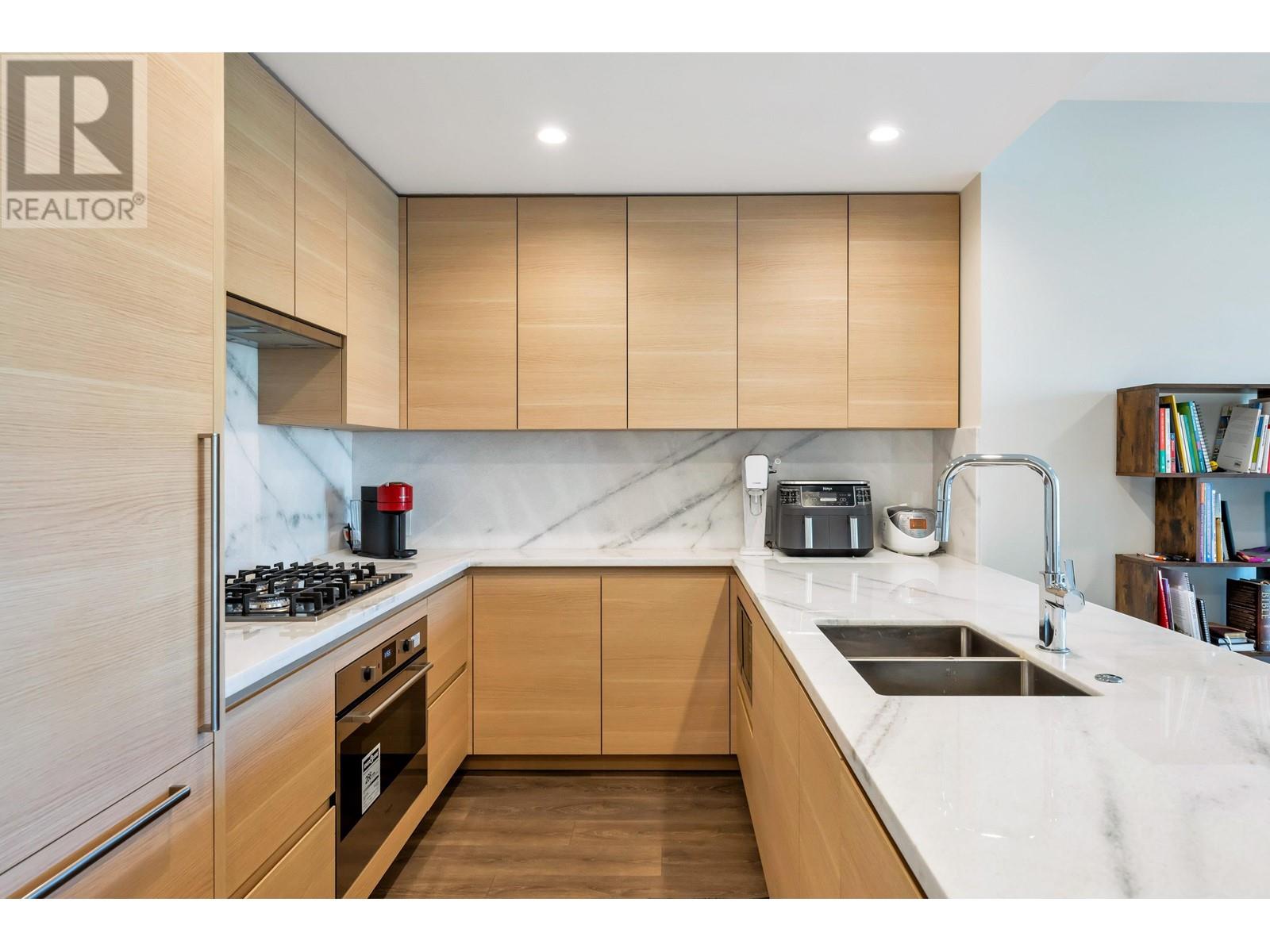 1301 305 Morrissey Road, Port Moody, British Columbia  V3H 0M3 - Photo 4 - R2821356