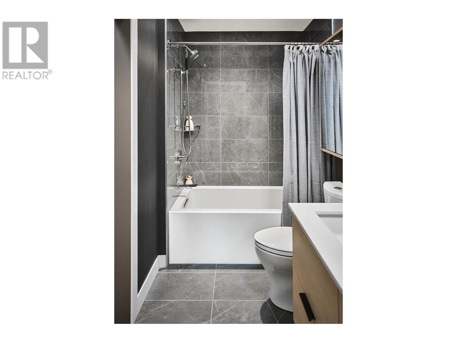 201 8030 Oak Street, Vancouver, British Columbia  V6P 4A8 - Photo 5 - R2821367