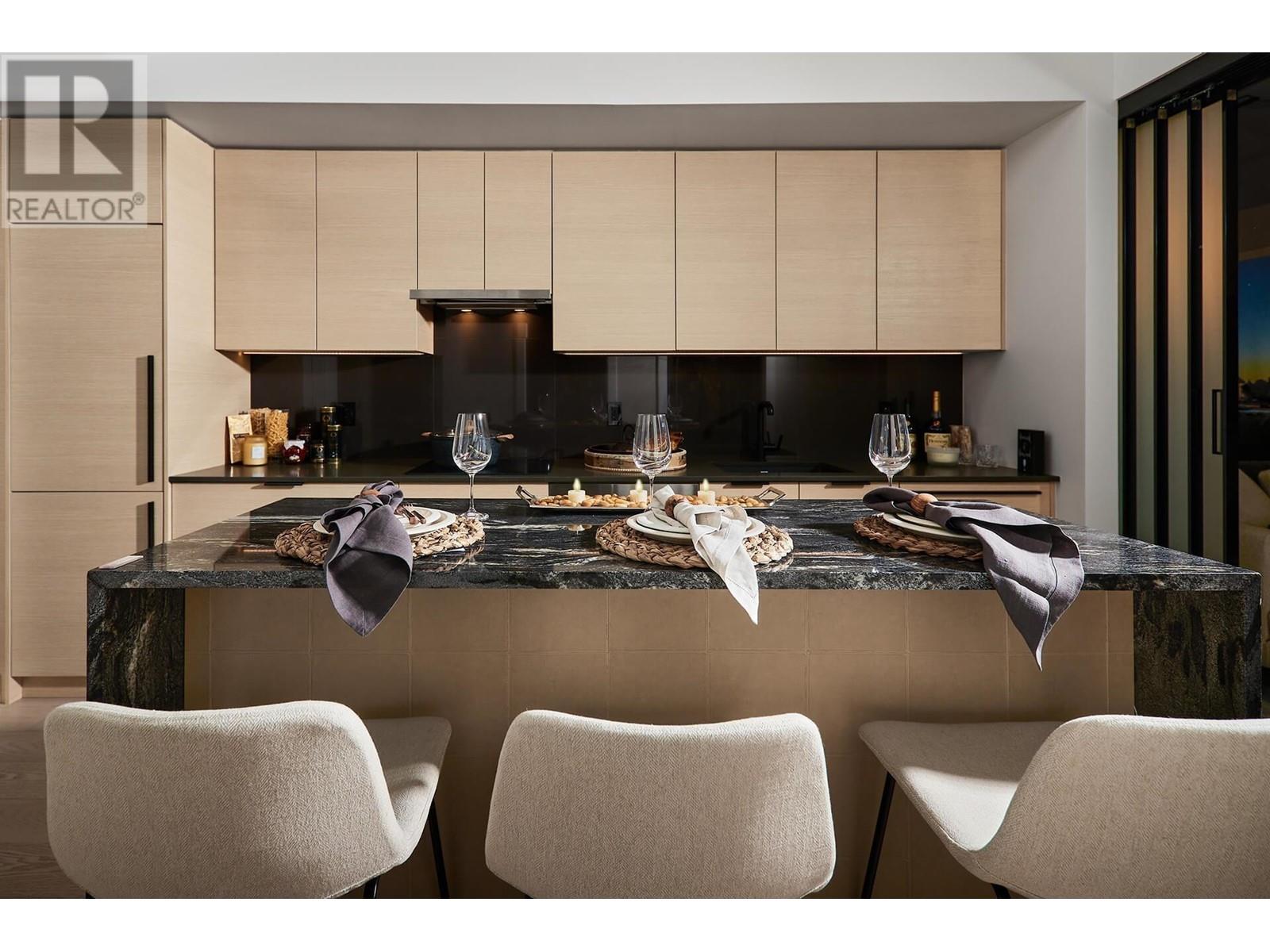 302 8030 Oak Street, Vancouver, British Columbia  V6P 4A8 - Photo 5 - R2821432