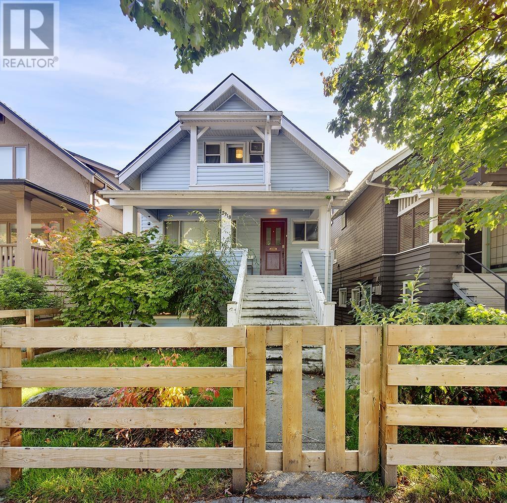 2318 Macdonald Street, Vancouver, British Columbia  V6K 3Y8 - Photo 2 - R2821340