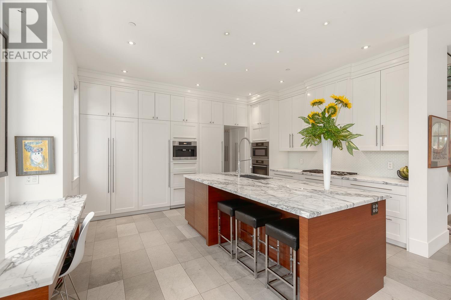 1353 Walnut Street, Vancouver, British Columbia  V6J 3R2 - Photo 6 - R2821425