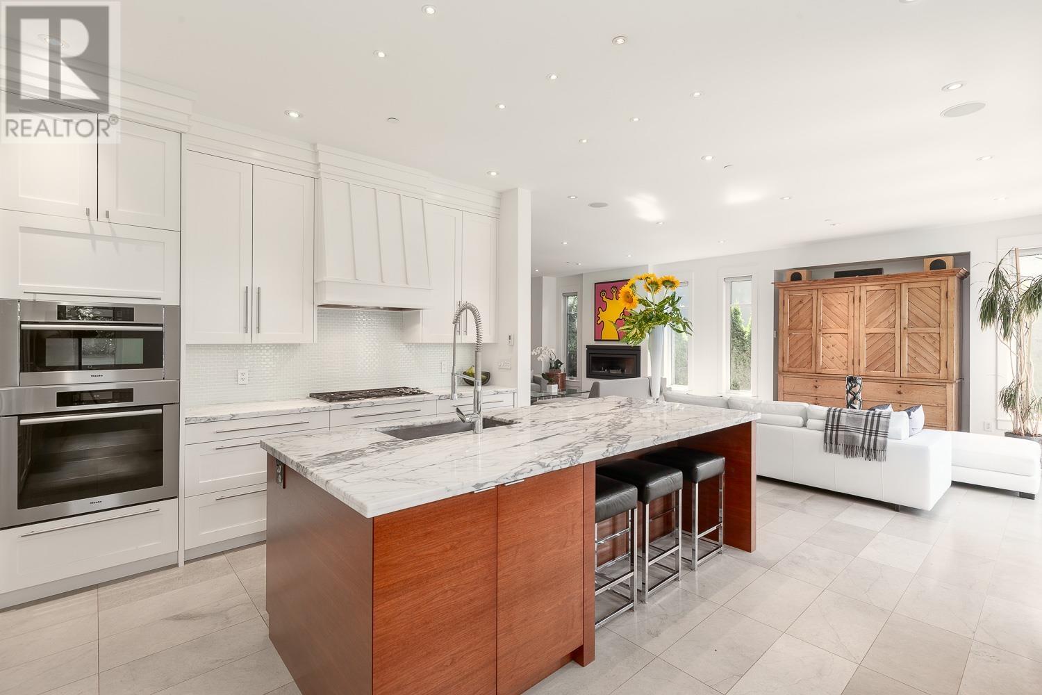 1353 Walnut Street, Vancouver, British Columbia  V6J 3R2 - Photo 7 - R2821425
