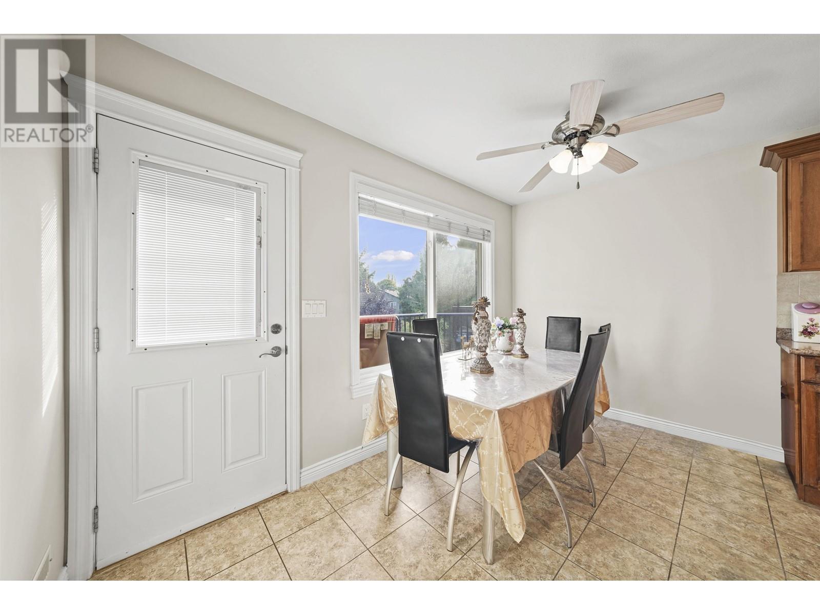 21500 Donovan Avenue, Maple Ridge, British Columbia  V2X 3A1 - Photo 12 - R2821438