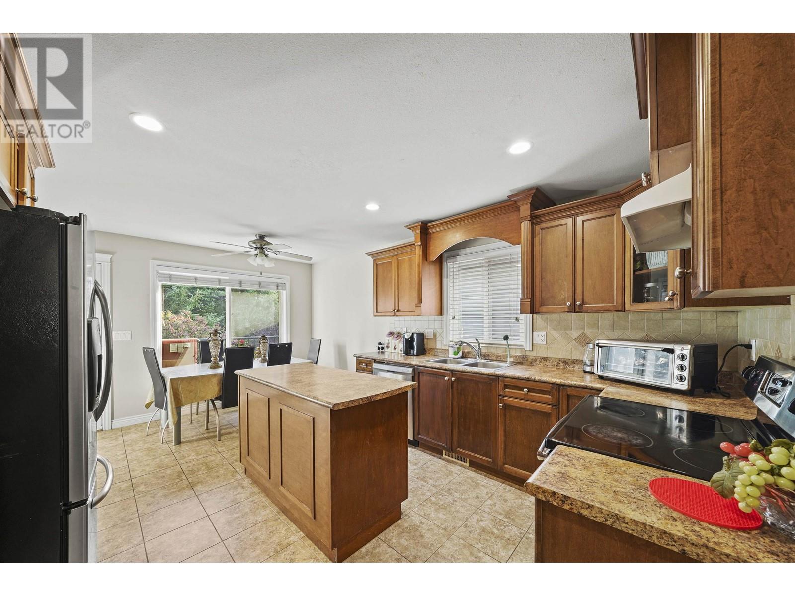 21500 Donovan Avenue, Maple Ridge, British Columbia  V2X 3A1 - Photo 9 - R2821438