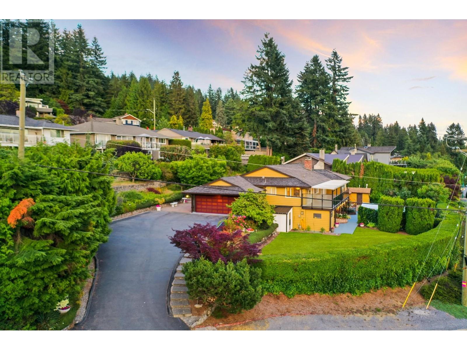 4360 Delbrook Avenue, North Vancouver, British Columbia  V7N 4A3 - Photo 10 - R2821448