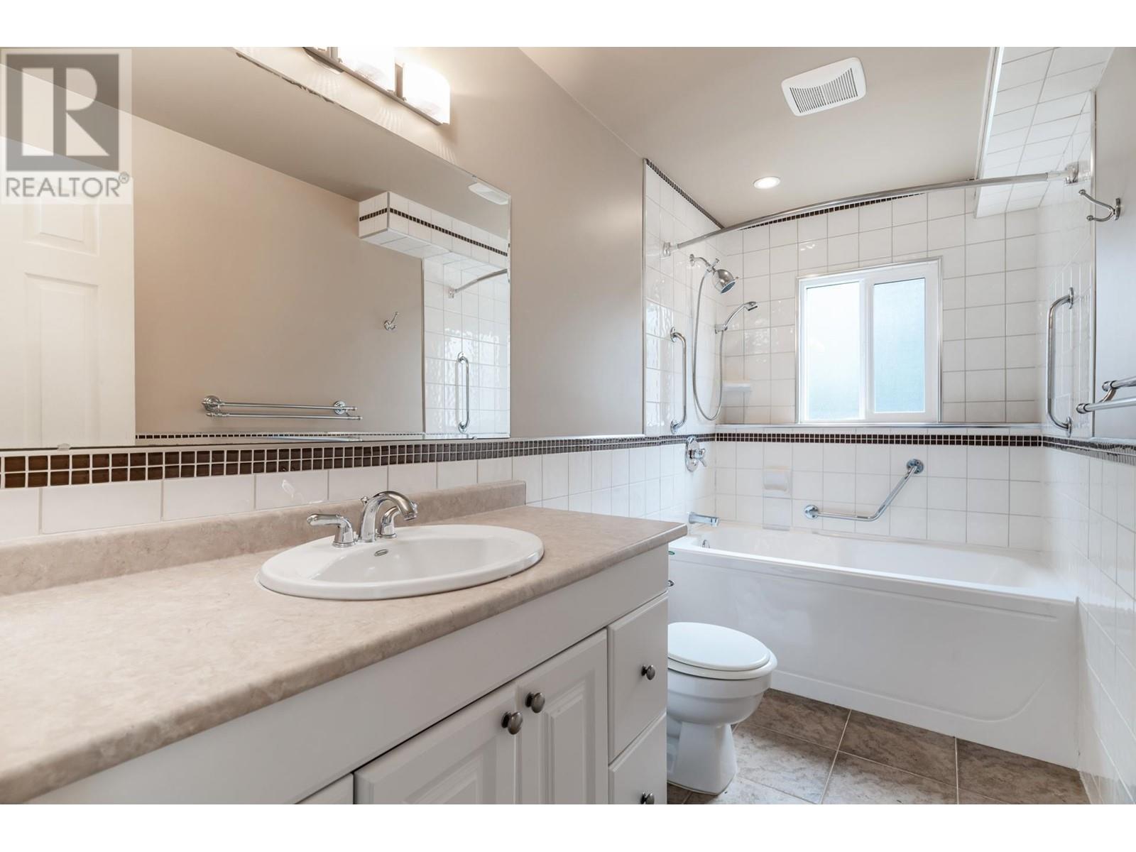 4360 Delbrook Avenue, North Vancouver, British Columbia  V7N 4A3 - Photo 33 - R2821448