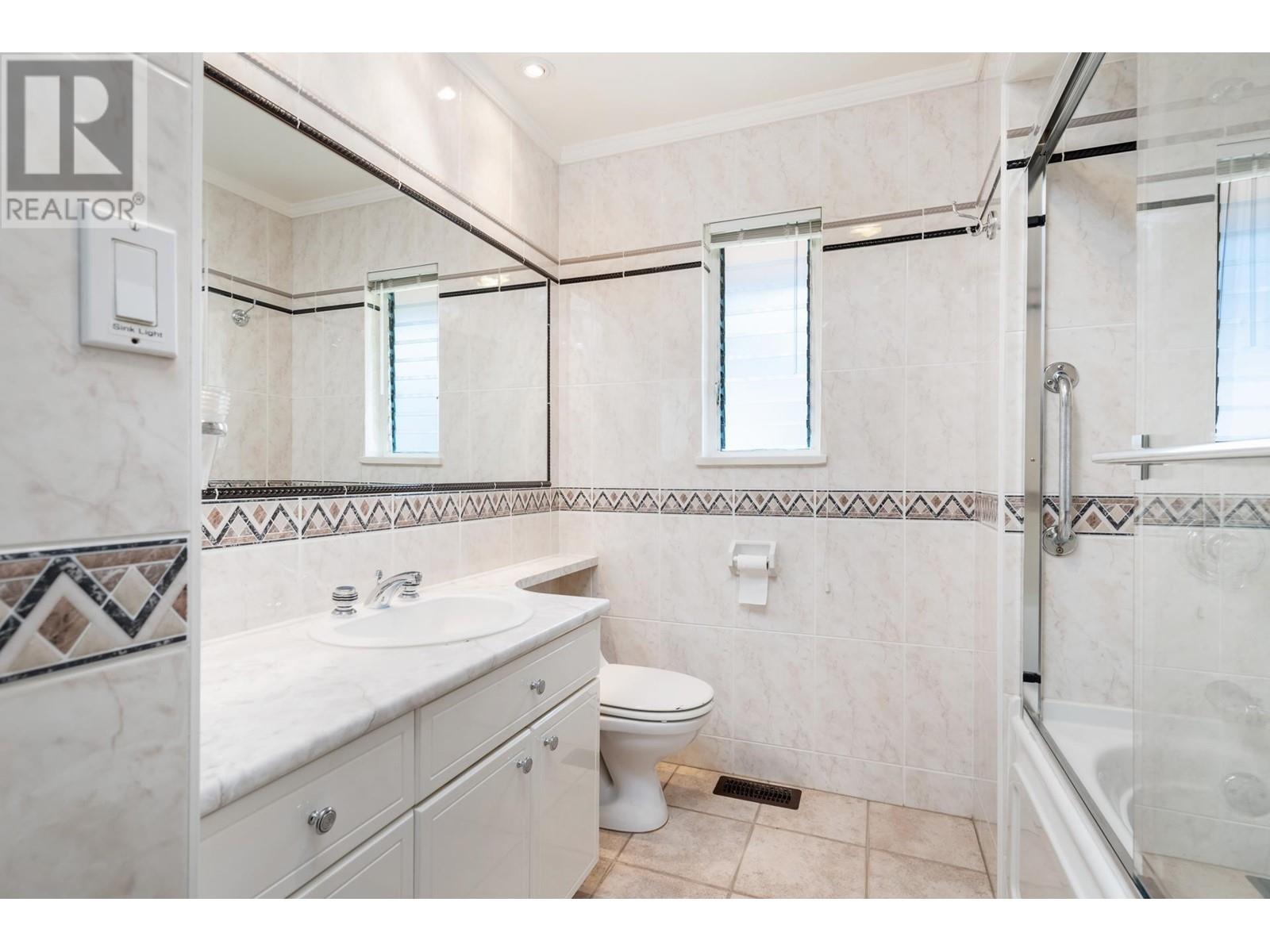4360 Delbrook Avenue, North Vancouver, British Columbia  V7N 4A3 - Photo 34 - R2821448