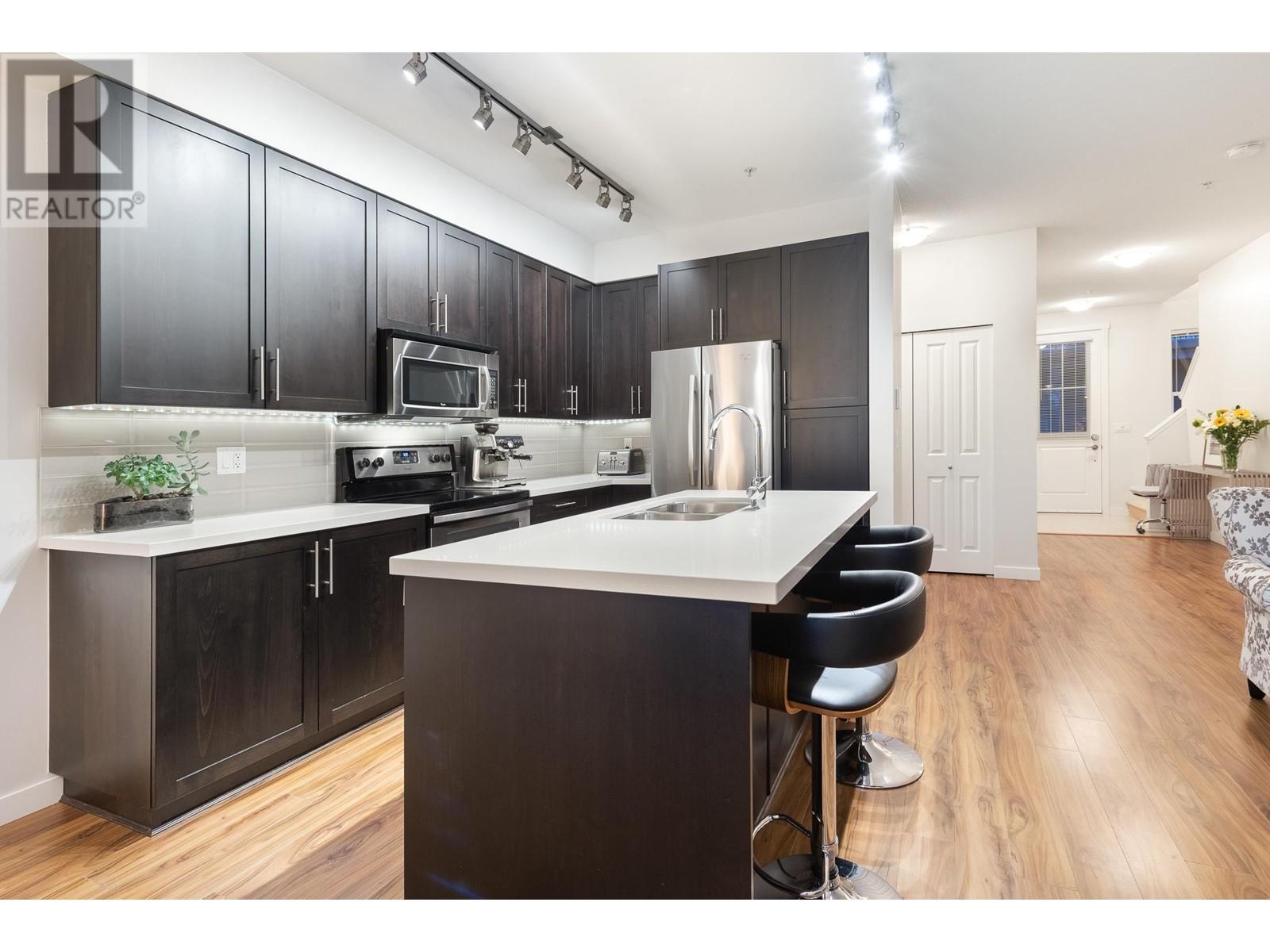 17 11176 Gilker Hill Road, Maple Ridge, British Columbia  V2W 0G5 - Photo 4 - R2821188