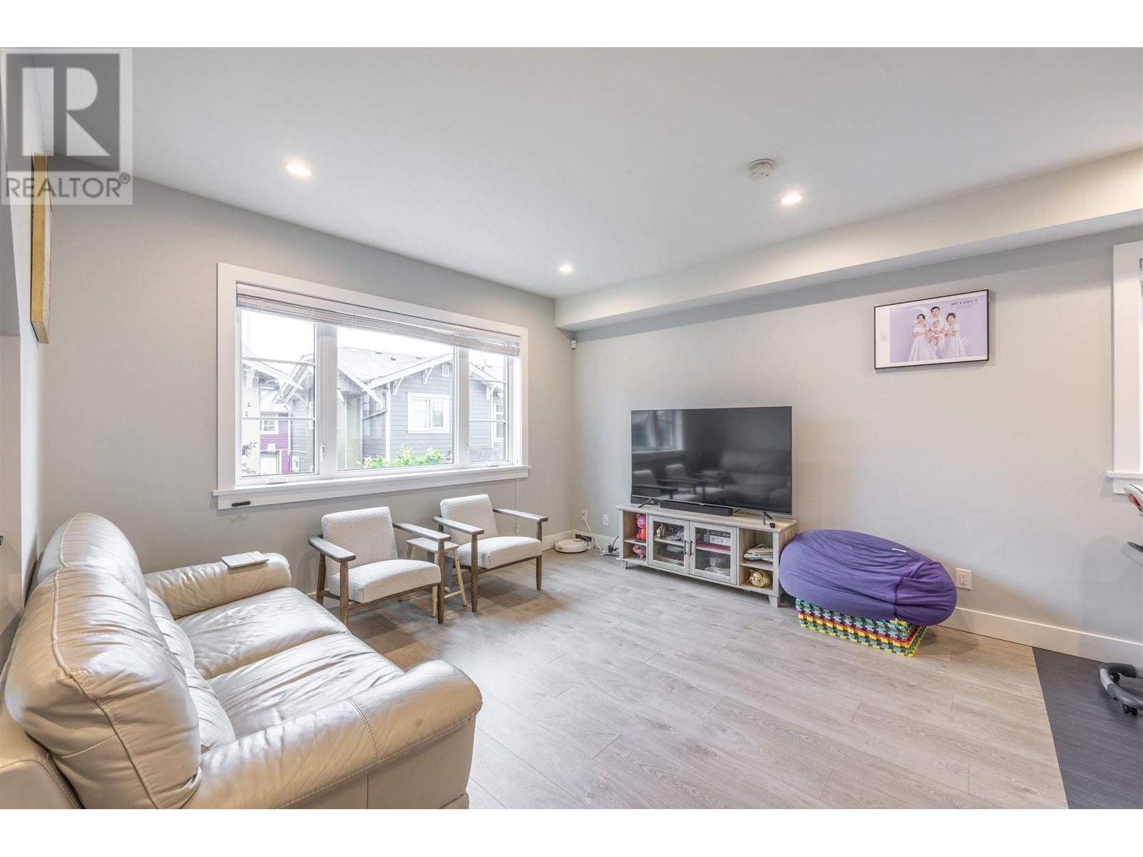 106 806 Gauthier Avenue, Coquitlam, British Columbia  V3K 1R9 - Photo 10 - R2821000