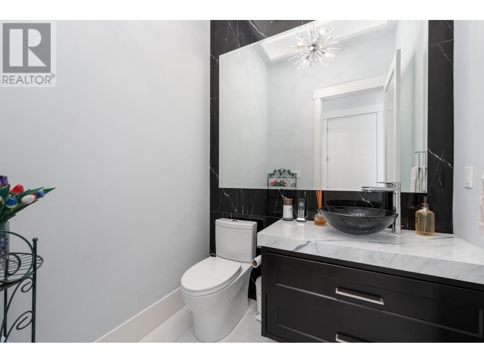 10691 Blundell Road, Richmond, British Columbia  V6Y 1L2 - Photo 9 - R2821465