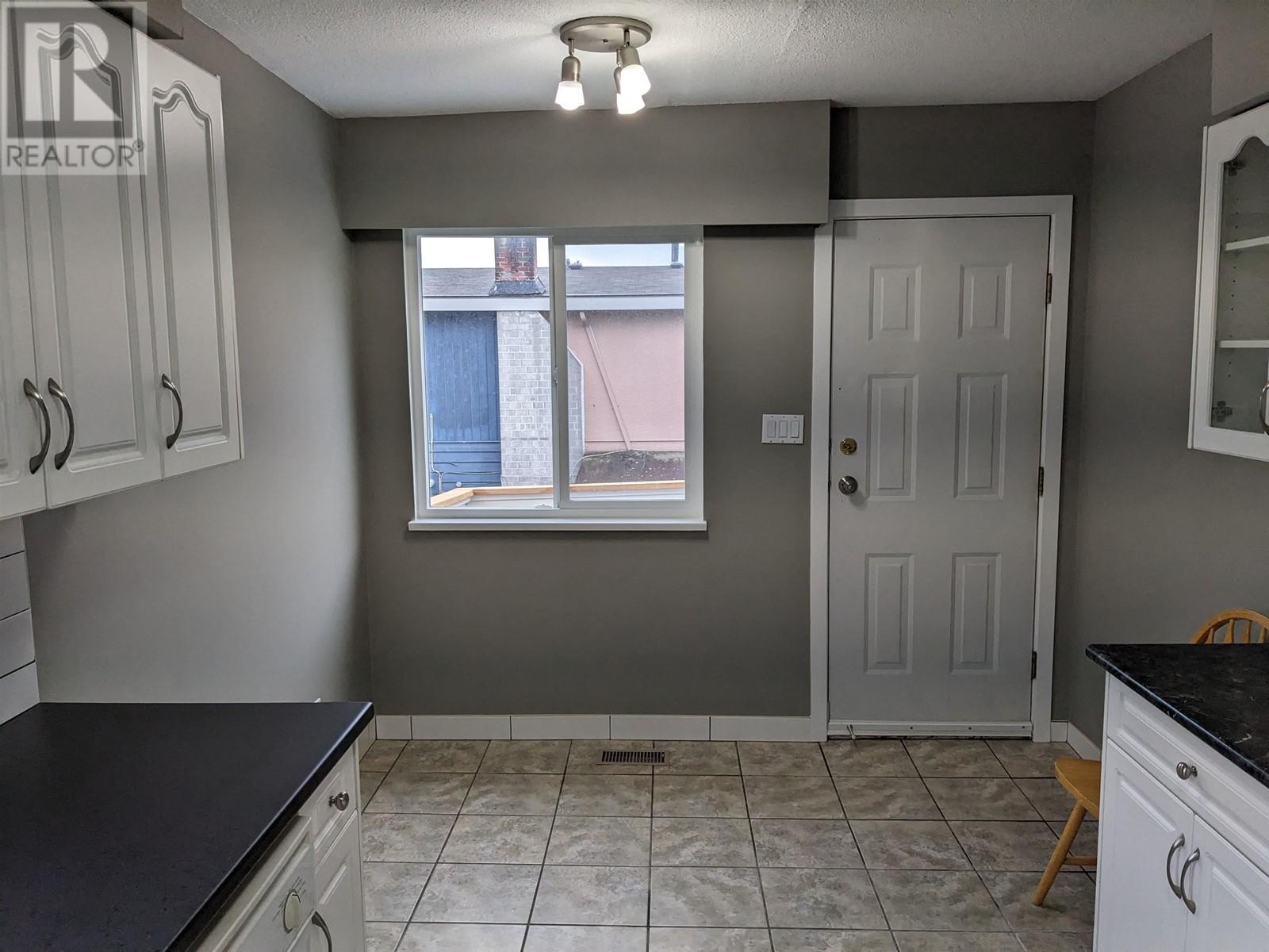 10520 Agassiz Court, Richmond, British Columbia  V7A 4K2 - Photo 8 - R2819892