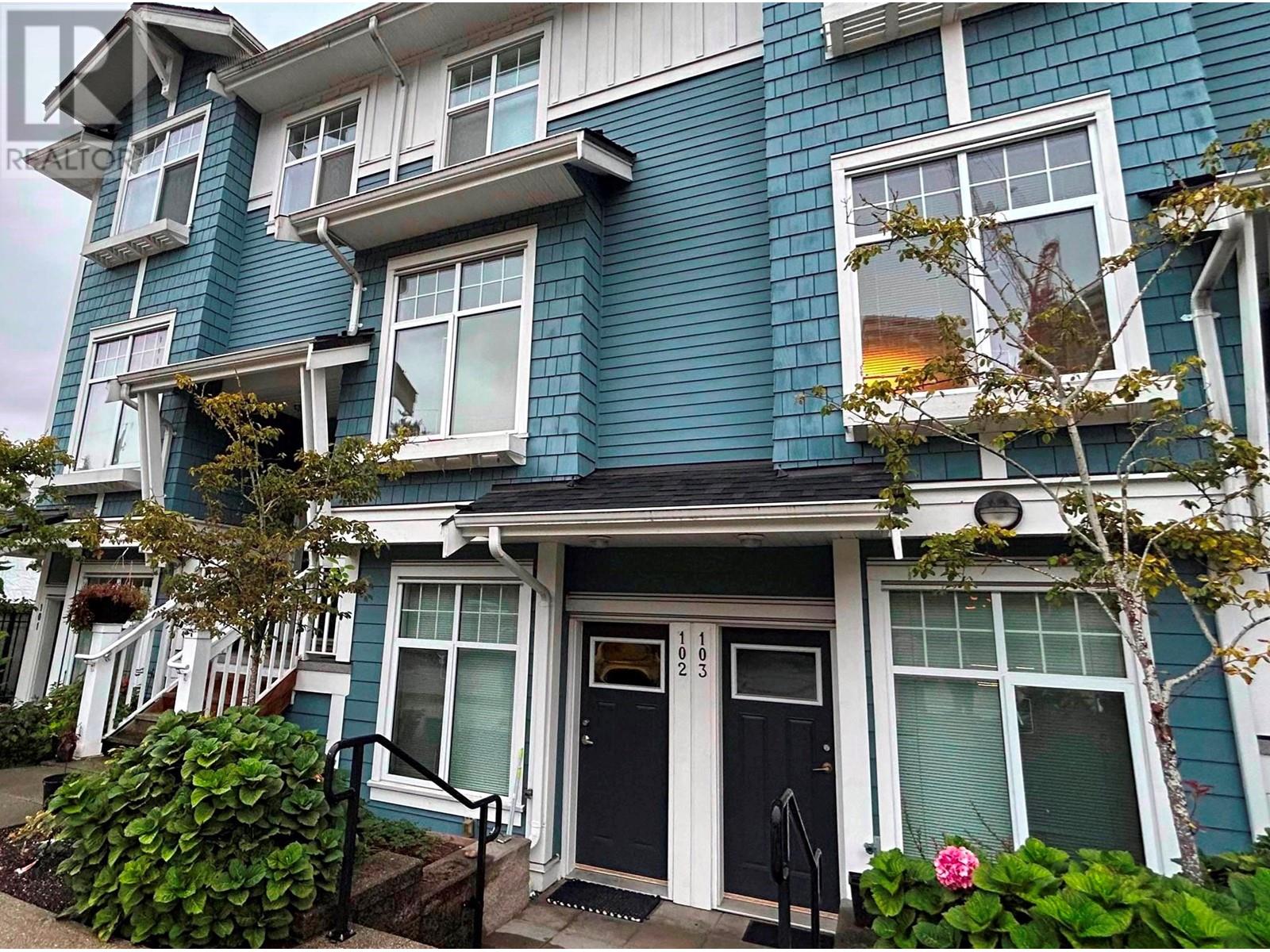 102 4255 SARDIS STREET, burnaby, British Columbia