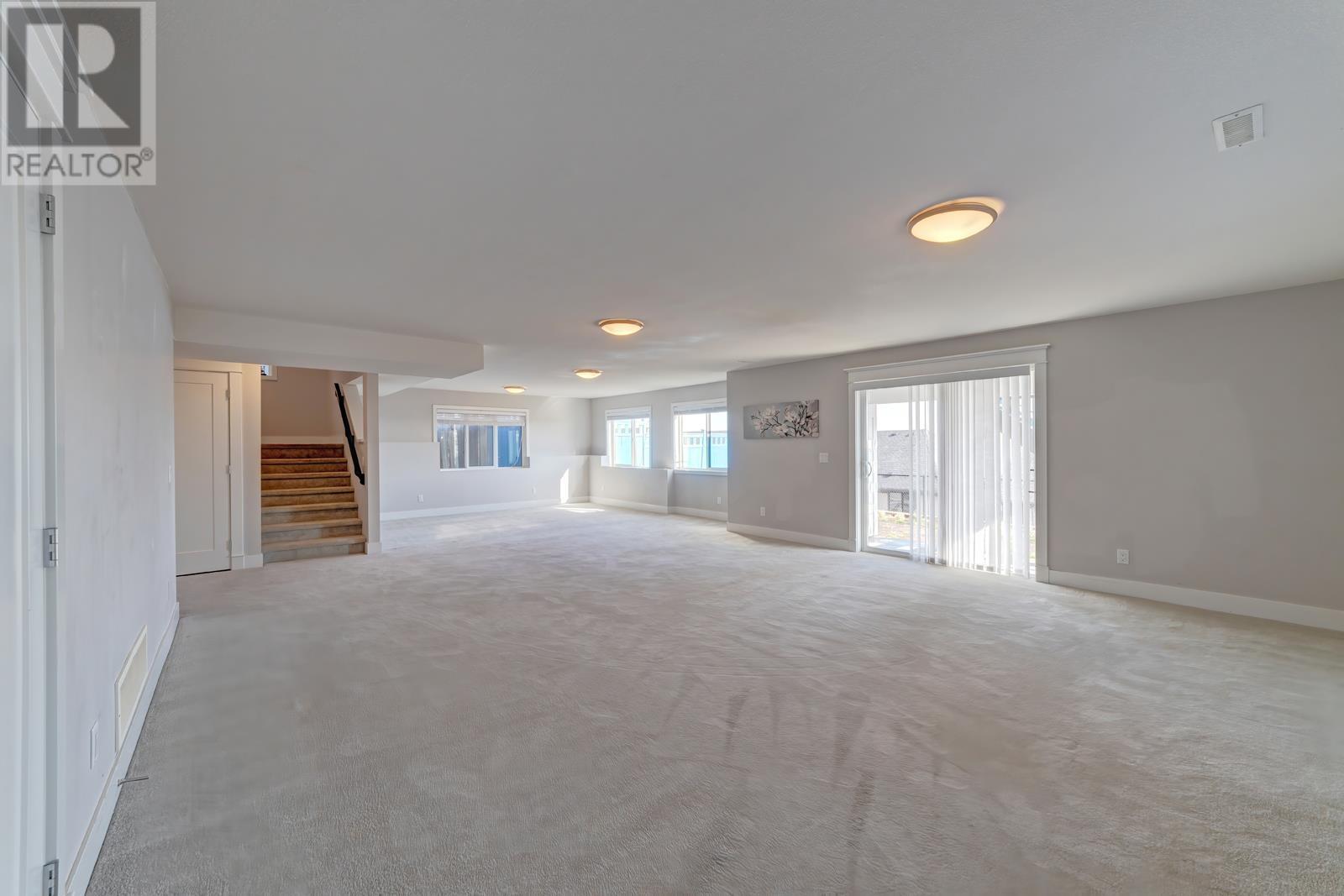 1429 Strawline Hill Street, Coquitlam, British Columbia  V3E 0L6 - Photo 28 - R2821148