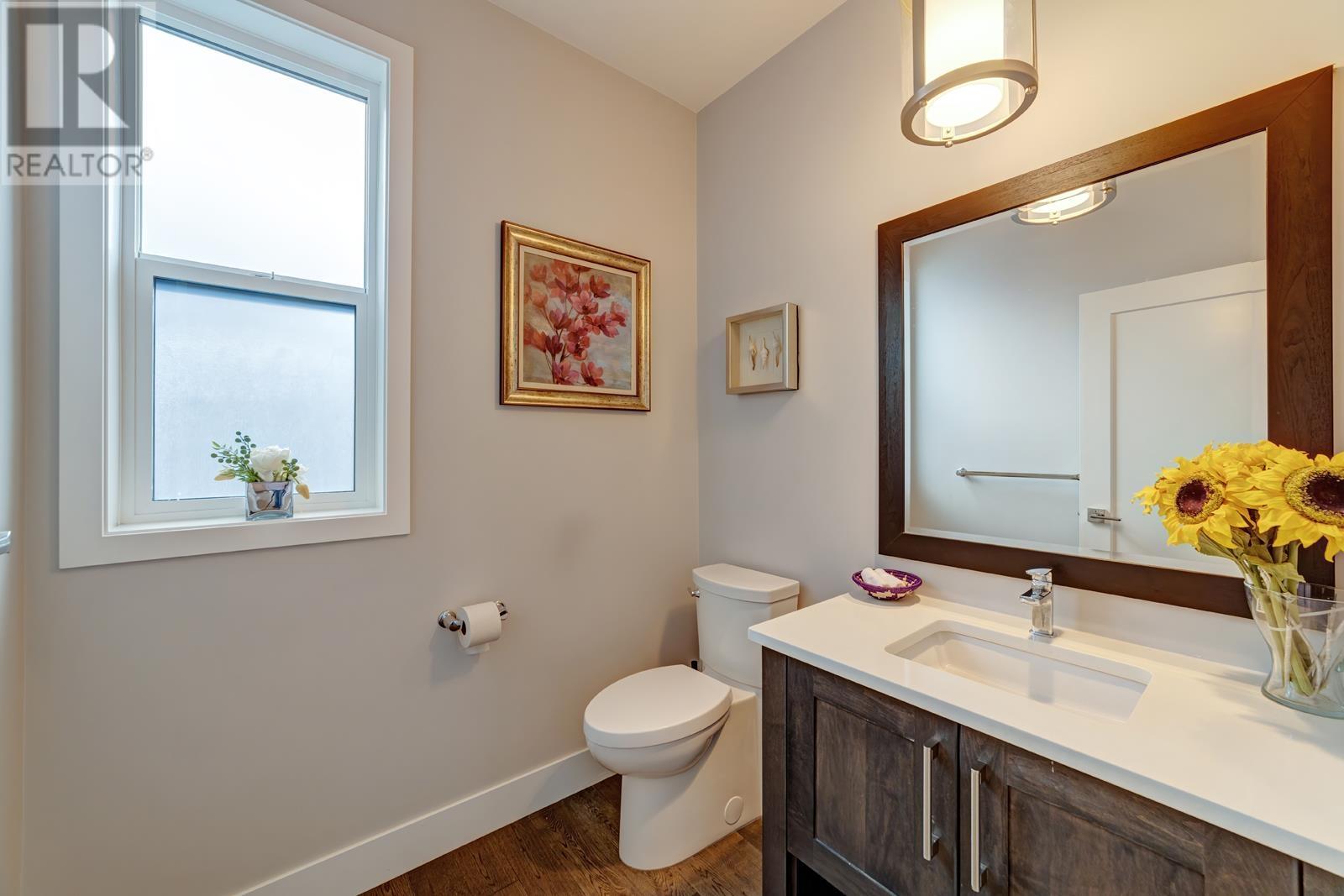 1429 Strawline Hill Street, Coquitlam, British Columbia  V3E 0L6 - Photo 7 - R2821148