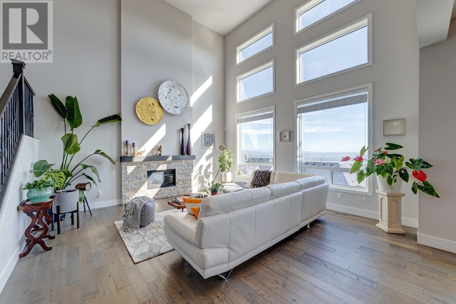 1429 Strawline Hill Street, Coquitlam, British Columbia  V3E 0L6 - Photo 9 - R2821148