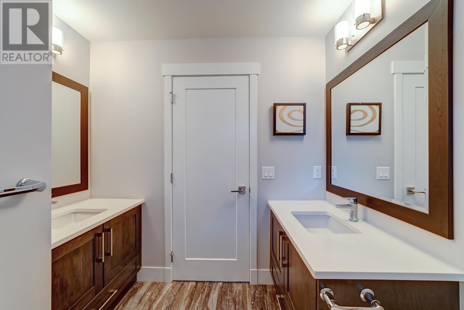 1429 Strawline Hill Street, Coquitlam, British Columbia  V3E 0L6 - Photo 23 - R2821148