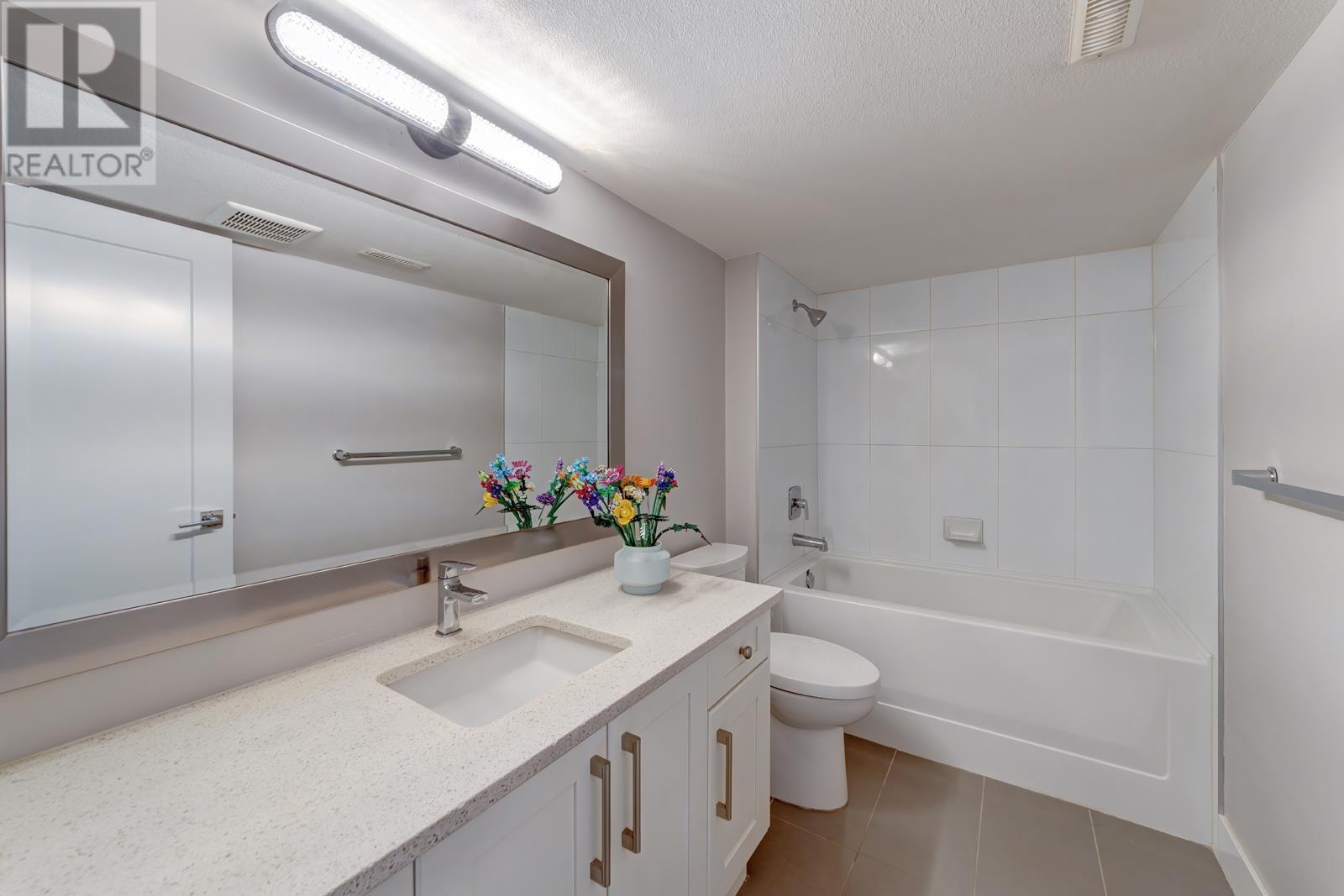 1429 Strawline Hill Street, Coquitlam, British Columbia  V3E 0L6 - Photo 29 - R2821148