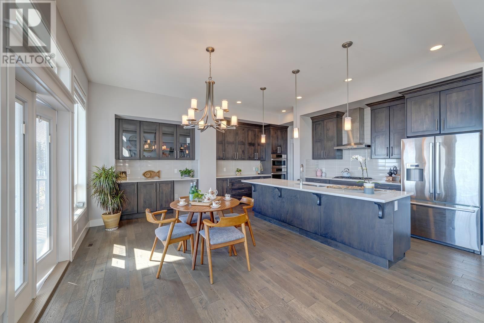 1429 Strawline Hill Street, Coquitlam, British Columbia  V3E 0L6 - Photo 12 - R2821148