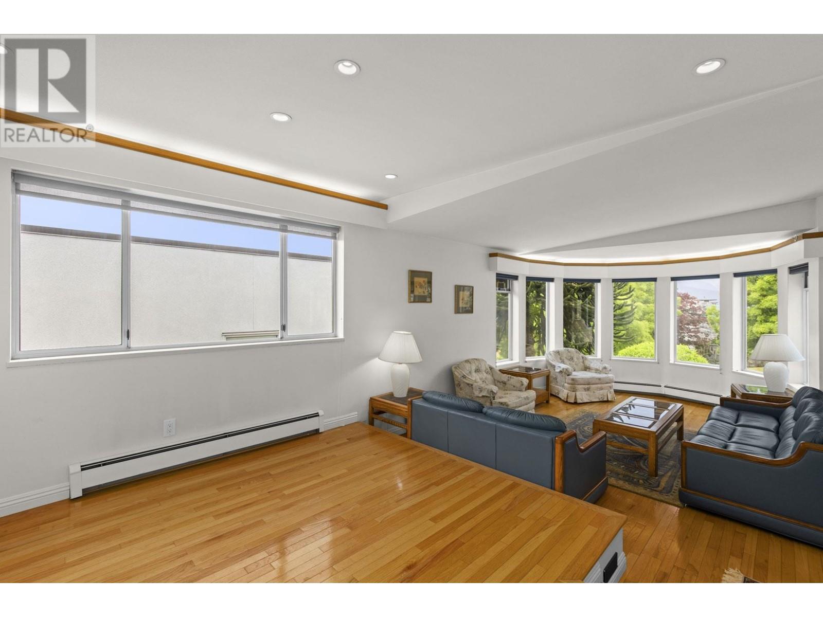 3676 Mcgill Street, Vancouver, British Columbia  V5K 1J4 - Photo 7 - R2821482
