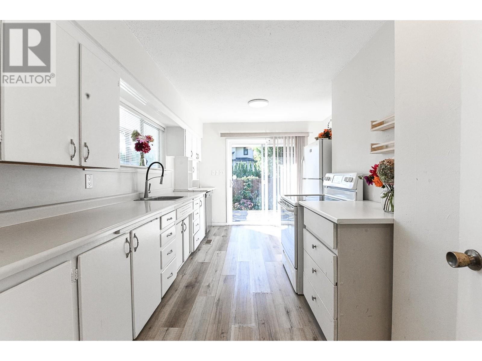 1428 Paisley Road, North Vancouver, British Columbia  V7R 1C3 - Photo 11 - R2821547