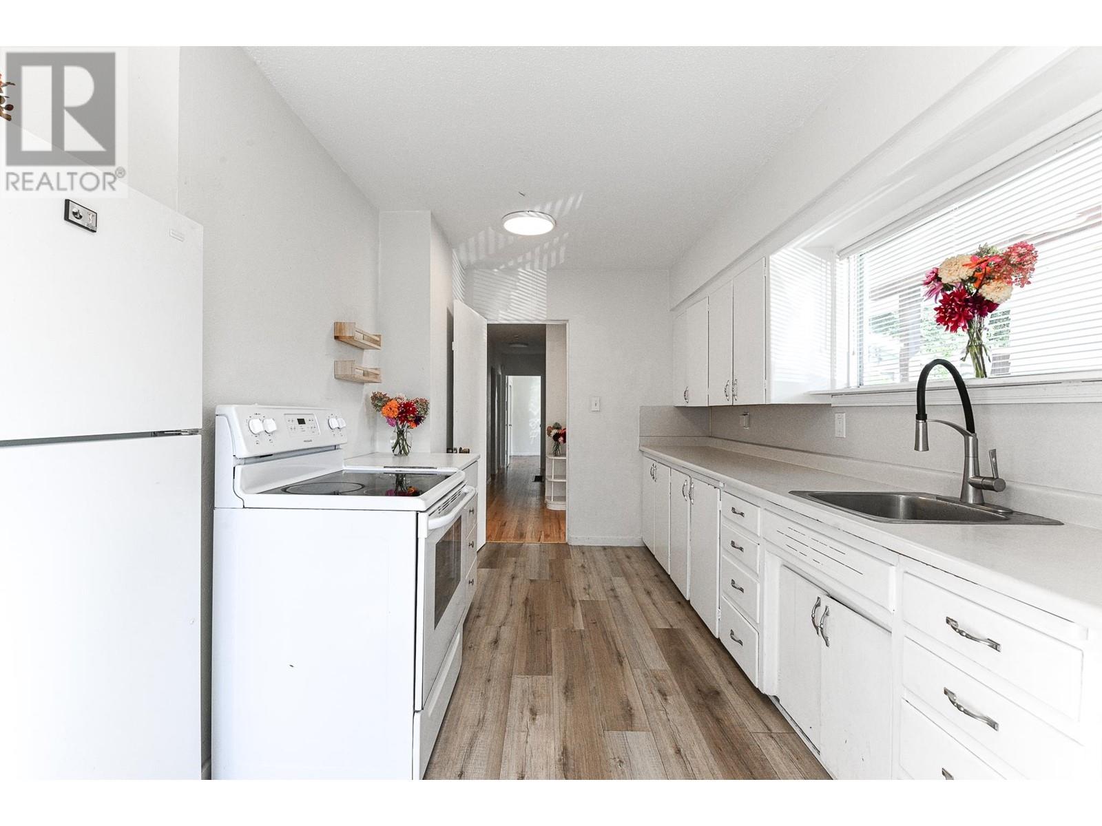 1428 Paisley Road, North Vancouver, British Columbia  V7R 1C3 - Photo 12 - R2821547