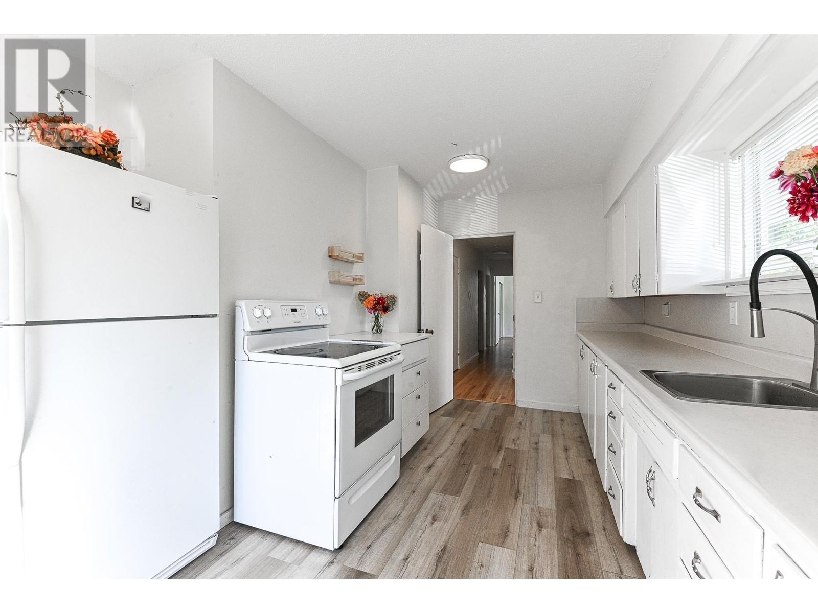 1428 Paisley Road, North Vancouver, British Columbia  V7R 1C3 - Photo 13 - R2821547