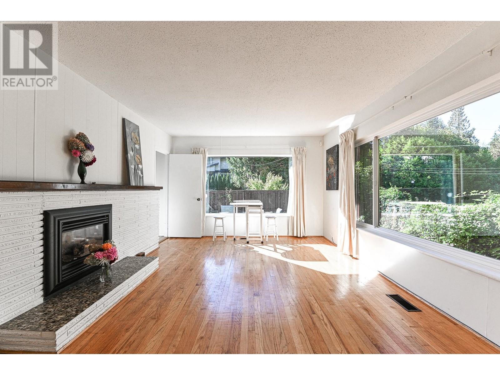 1428 Paisley Road, North Vancouver, British Columbia  V7R 1C3 - Photo 5 - R2821547