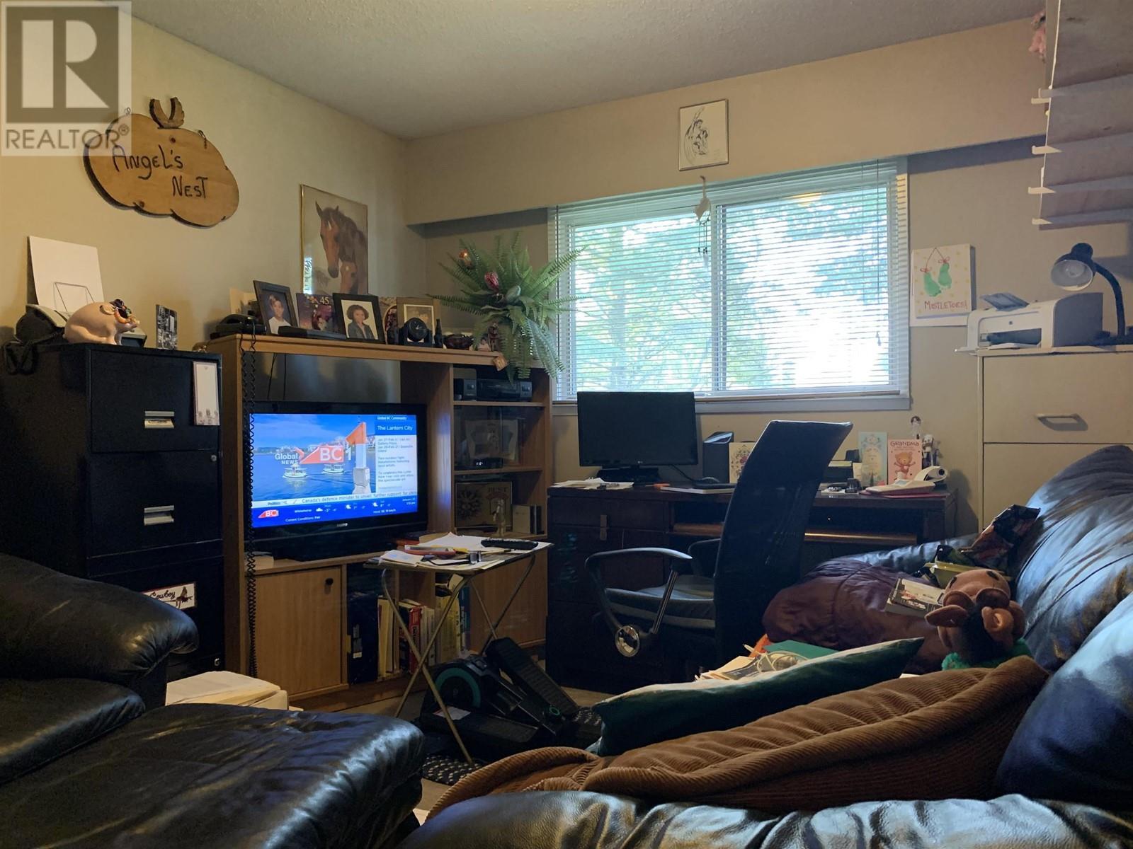 11945 Hall Street, Maple Ridge, British Columbia  V2X 5L9 - Photo 16 - R2821549