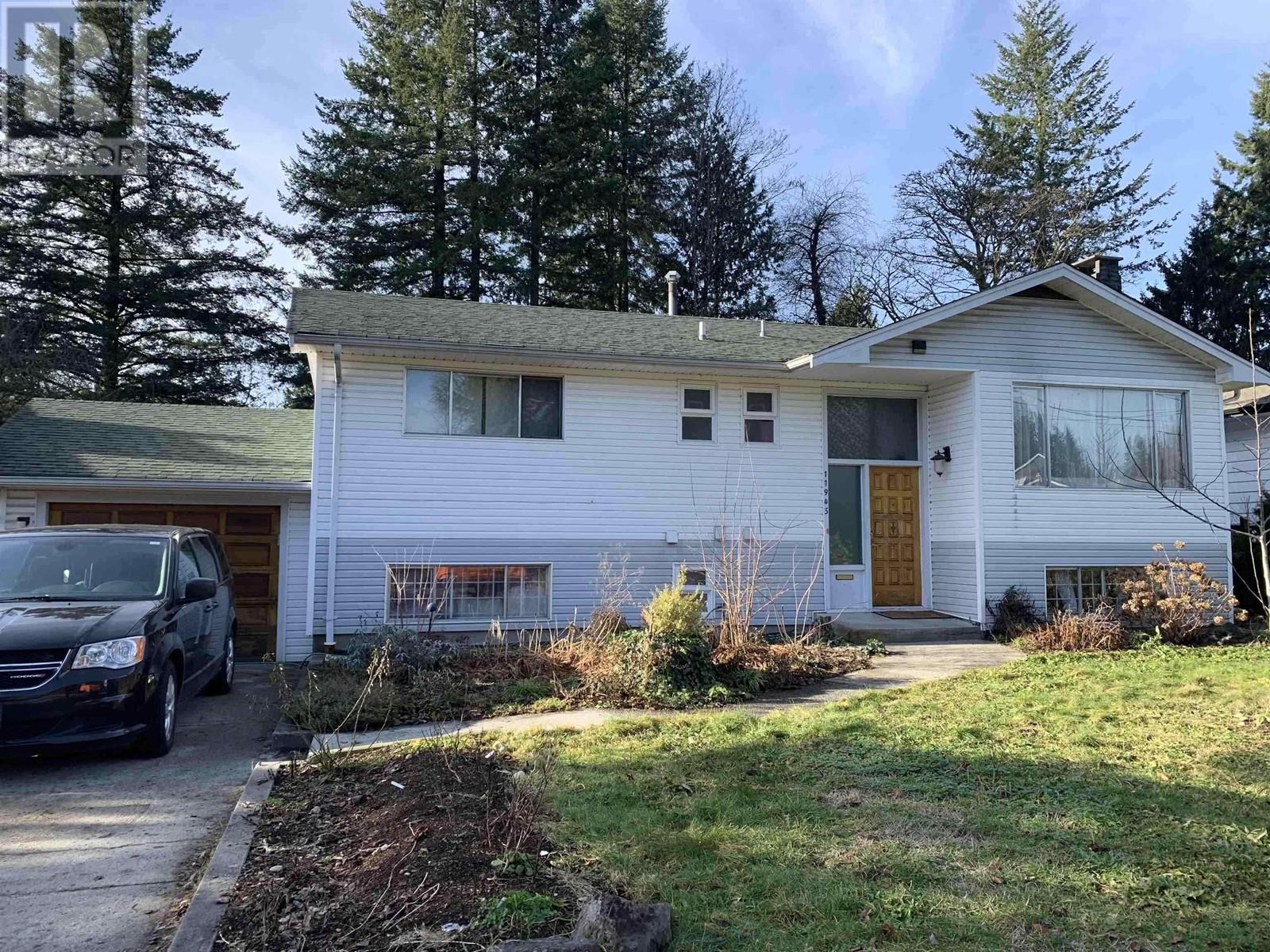 11945 Hall Street, Maple Ridge, British Columbia  V2X 5L9 - Photo 3 - R2821549