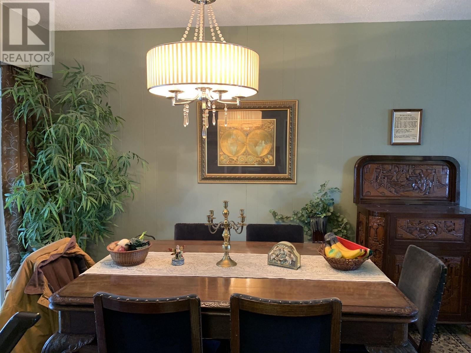 11945 Hall Street, Maple Ridge, British Columbia  V2X 5L9 - Photo 9 - R2821549