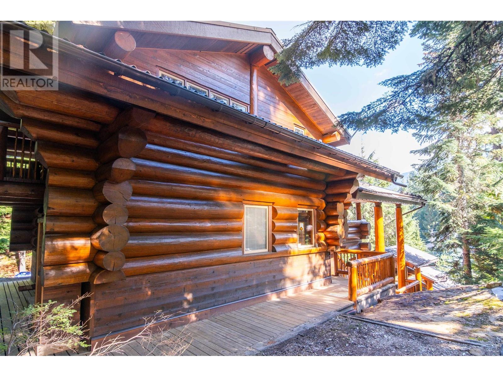 3230 Juniper Place, Whistler, British Columbia  V8E 0B8 - Photo 32 - R2821560