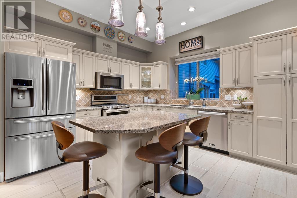 94 Hawthorn Drive, Port Moody, British Columbia  V3H 0C5 - Photo 8 - R2820911