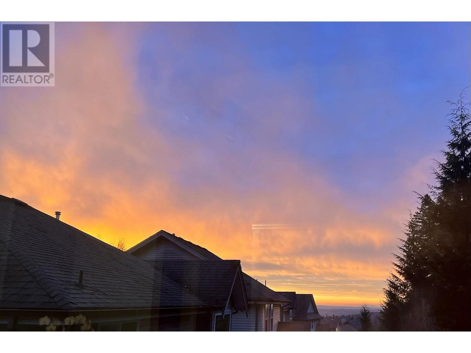 94 Hawthorn Drive, Port Moody, British Columbia  V3H 0C5 - Photo 2 - R2820911