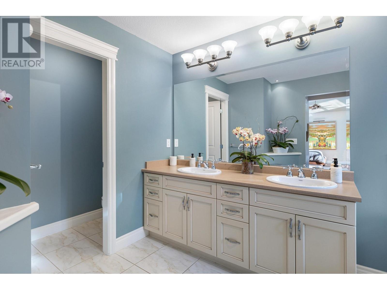 94 Hawthorn Drive, Port Moody, British Columbia  V3H 0C5 - Photo 20 - R2820911