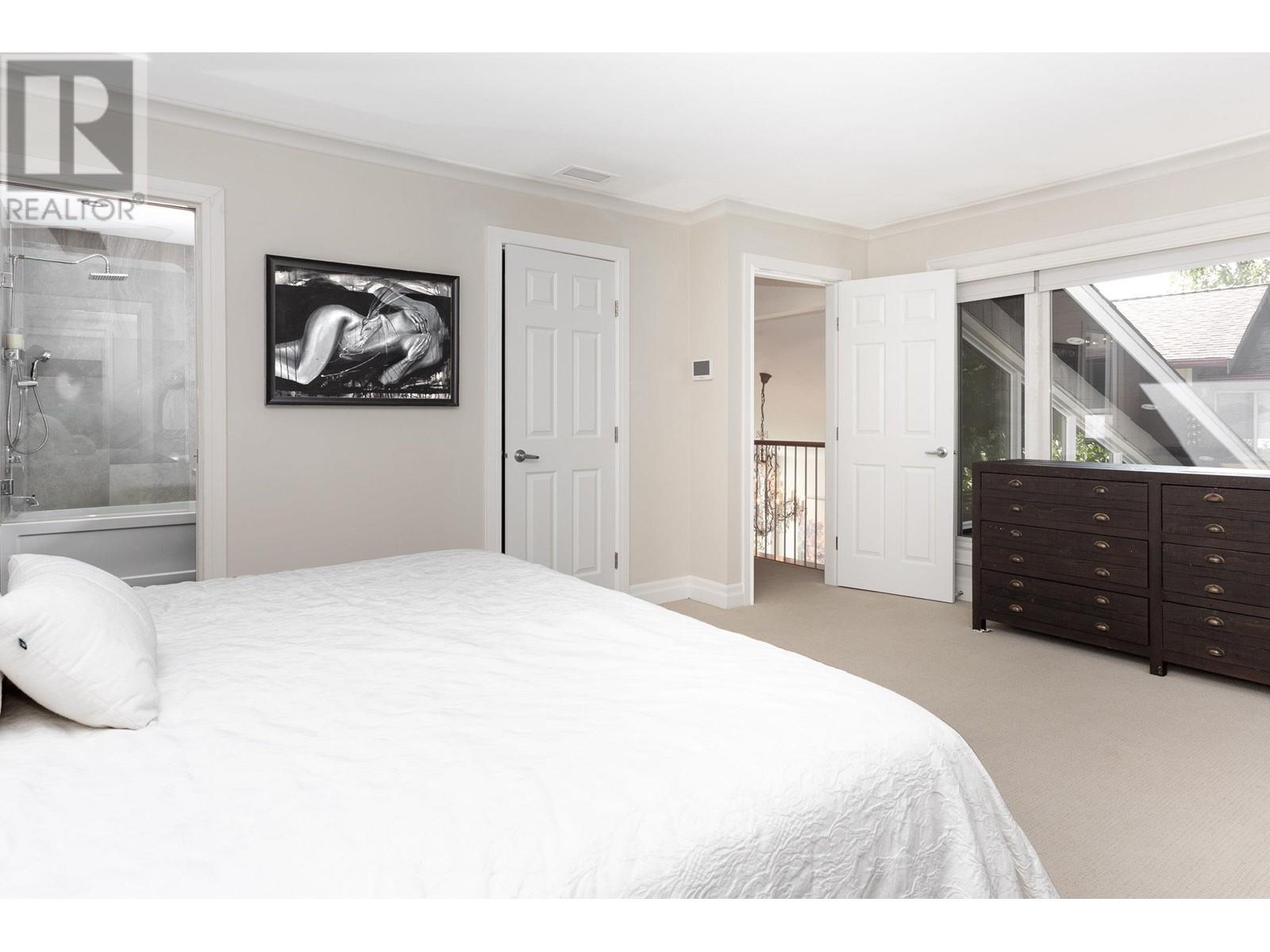 1312 Lansdowne Drive, Coquitlam, British Columbia  V3E 1K6 - Photo 19 - R2821496