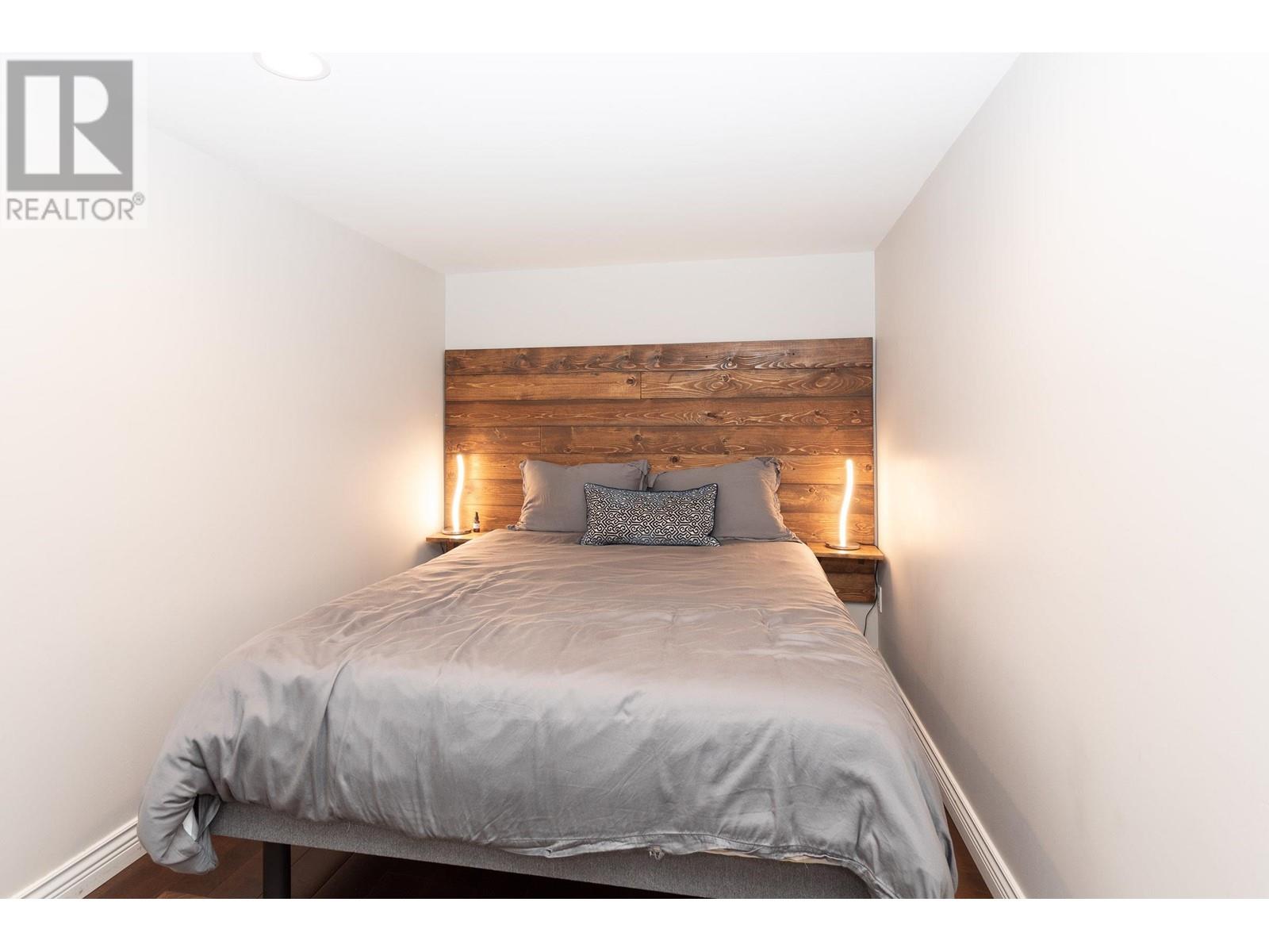 1312 Lansdowne Drive, Coquitlam, British Columbia  V3E 1K6 - Photo 24 - R2821496