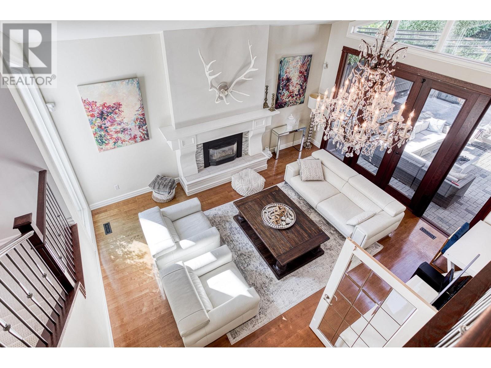 1312 Lansdowne Drive, Coquitlam, British Columbia  V3E 1K6 - Photo 7 - R2821496