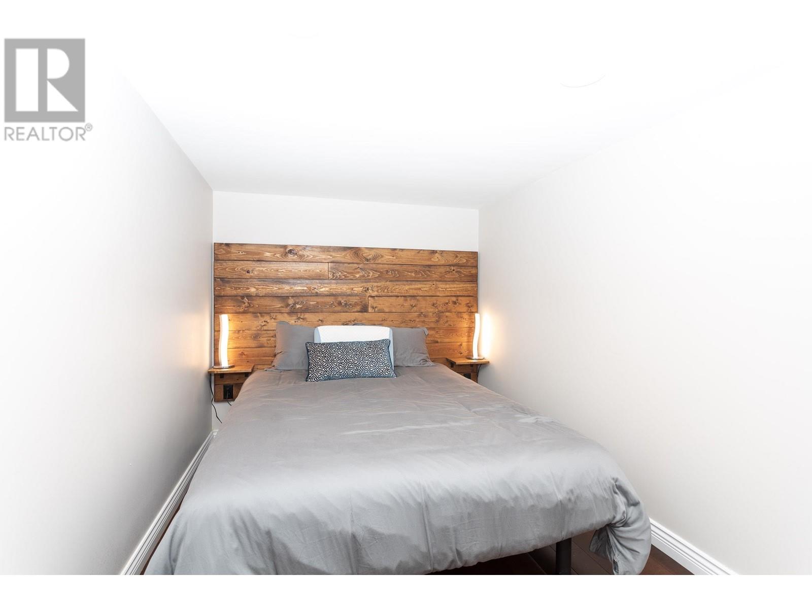 1312 Lansdowne Drive, Coquitlam, British Columbia  V3E 1K6 - Photo 23 - R2821496