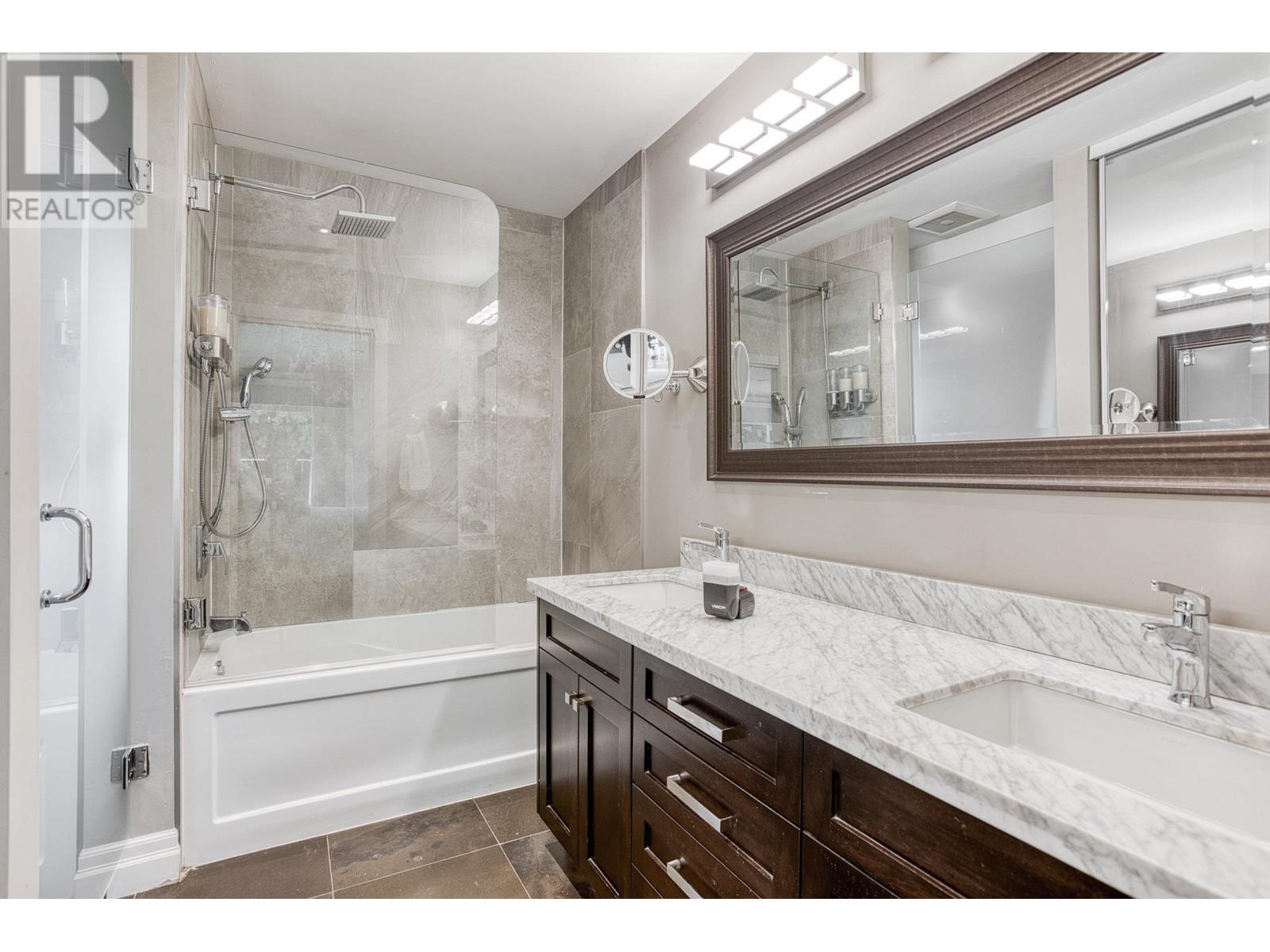 1312 Lansdowne Drive, Coquitlam, British Columbia  V3E 1K6 - Photo 20 - R2821496