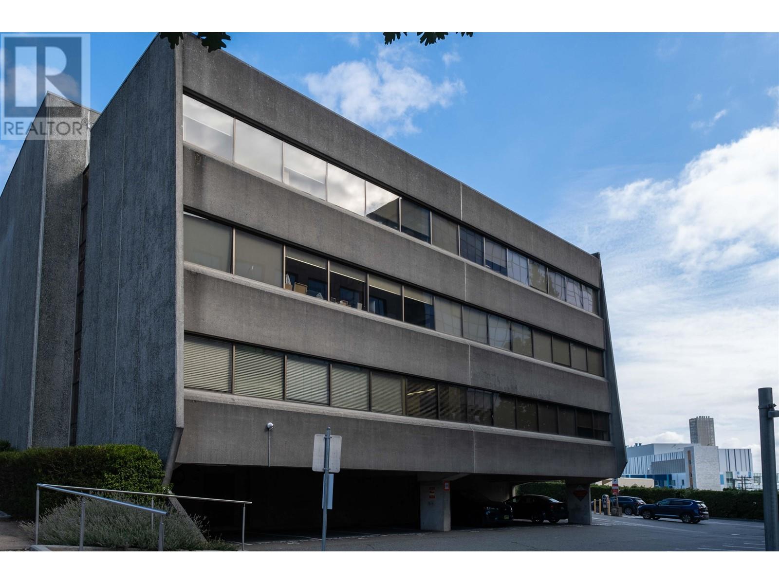 104 250 Keary Street, New Westminster, British Columbia  V3L 5E7 - Photo 4 - C8054653