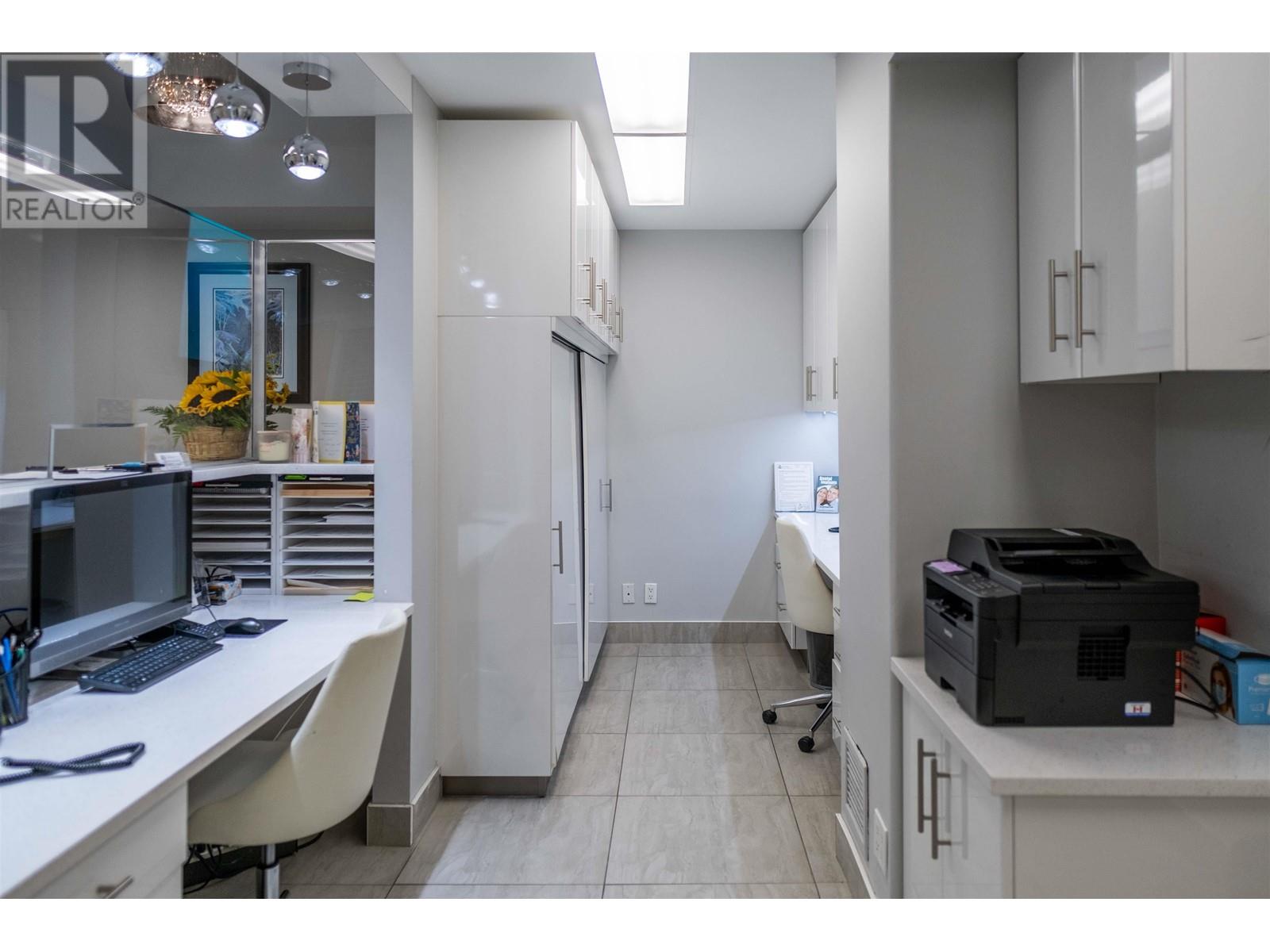 104 250 Keary Street, New Westminster, British Columbia  V3L 5E7 - Photo 6 - C8054653