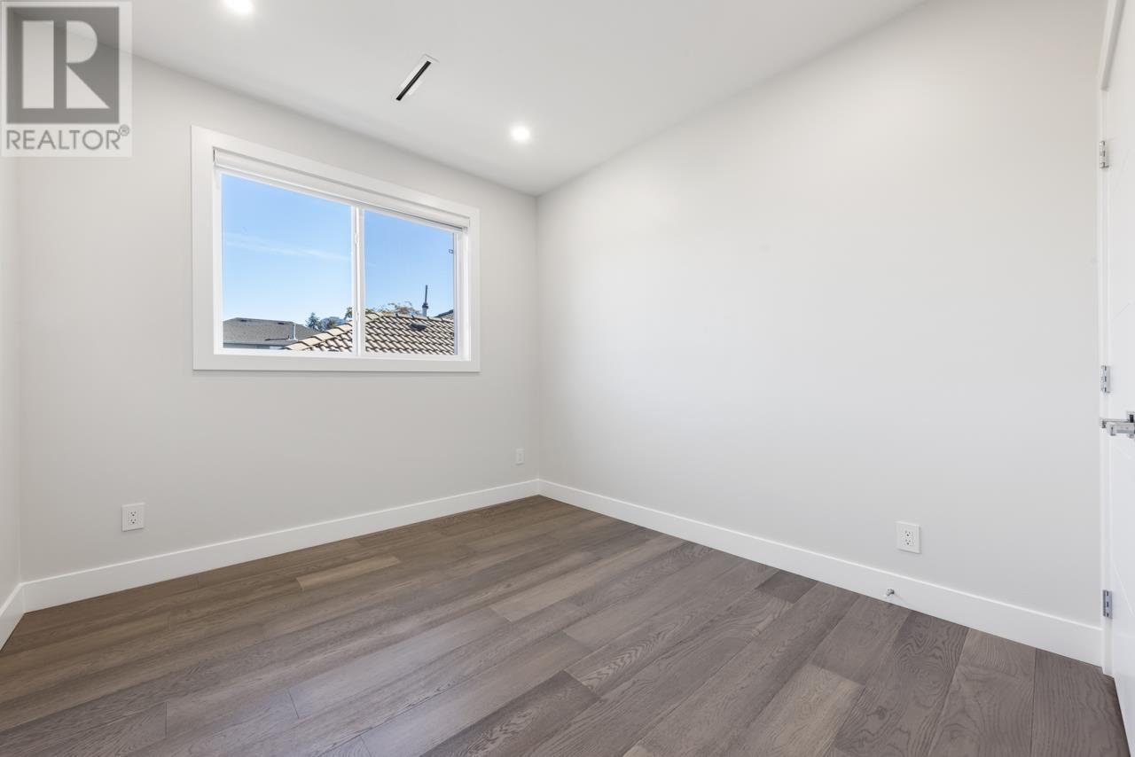 251 W 18th Street, North Vancouver, British Columbia  V7M 1W7 - Photo 26 - R2821344
